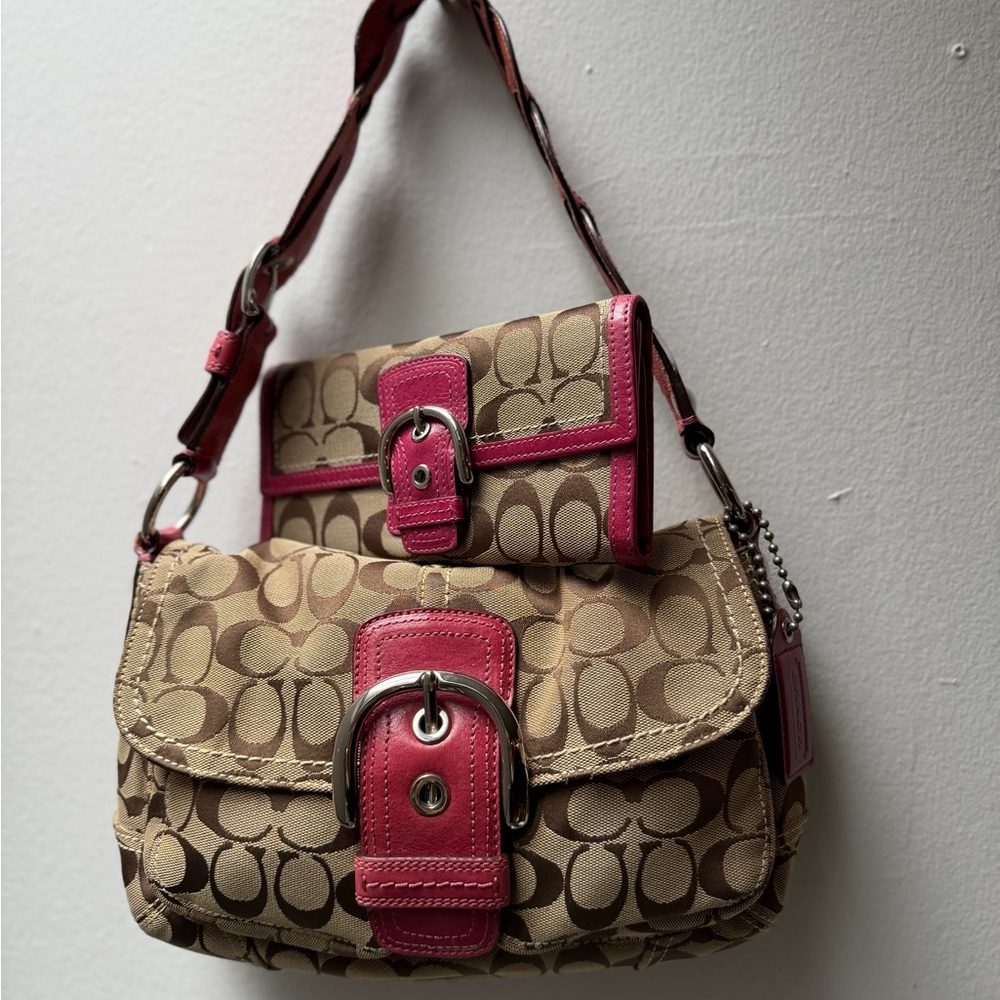 Coach Signature Pink Soho 11862 & Wallet Set